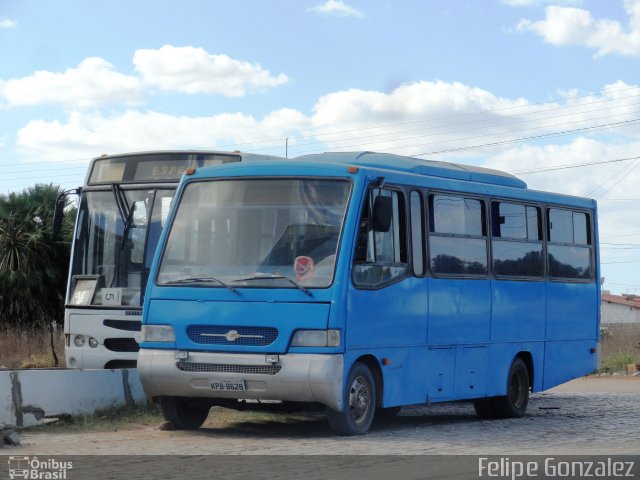 Ônibus Particulares 8628 na cidade de Açu, Rio Grande do Norte, Brasil, por Felipe Gonzalez. Número da foto: #5483531.