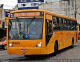 Viação Santo Ângelo 18600 na cidade de Curitiba, Paraná, Brasil, por Gustavo Pereira de Souza. Número da foto: #:id.
