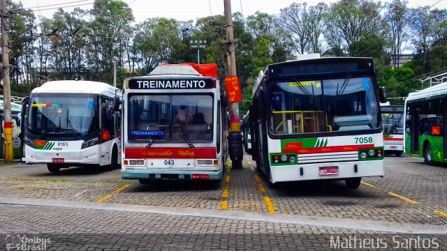 Metra - Sistema Metropolitano de Transporte 043 na cidade de São Bernardo do Campo, São Paulo, Brasil, por Matheus Santos Cavalcante. Número da foto: #5563704.
