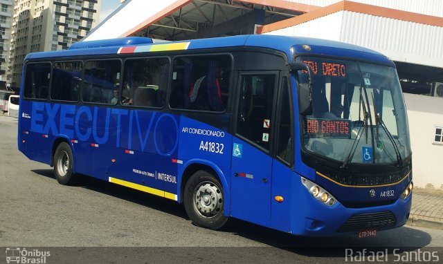 Premium Auto Ônibus A41832 na cidade de Itaguaí, Rio de Janeiro, Brasil, por Rafael Leonel Jacinto dos Santos. ID da foto: 5564242.