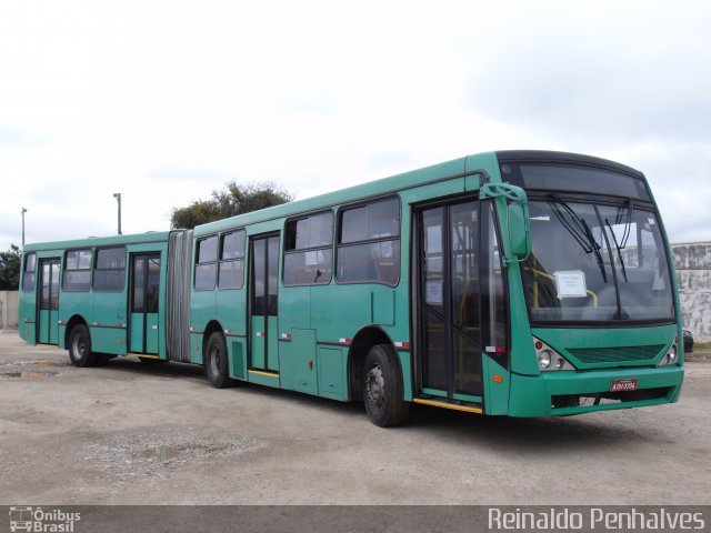 Ônibus Particulares 3704 na cidade de Curitiba, Paraná, Brasil, por Reinaldo Penha. ID da foto: 5566347.