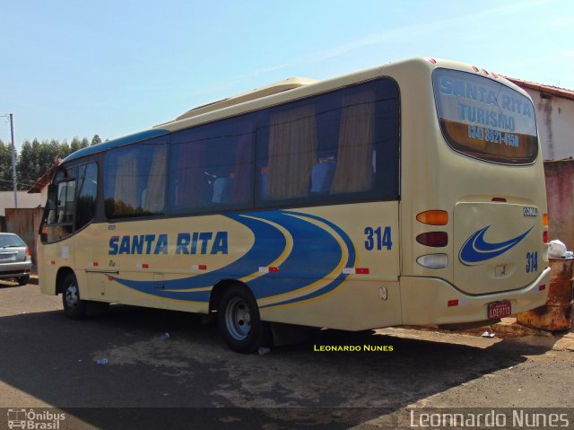 Expresso Santa Rita 314 na cidade de Romaria, Minas Gerais, Brasil, por Leonardo J. Nunes. Número da foto: #5575963.