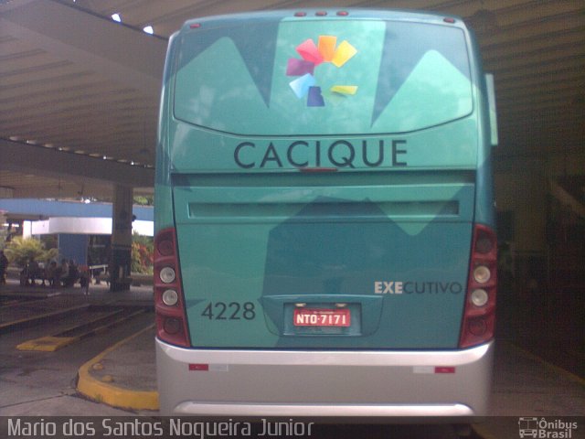 Cacique Transportes 4228 na cidade de Salvador, Bahia, Brasil, por Mario dos Santos Nogueira Junior. ID da foto: 5580709.