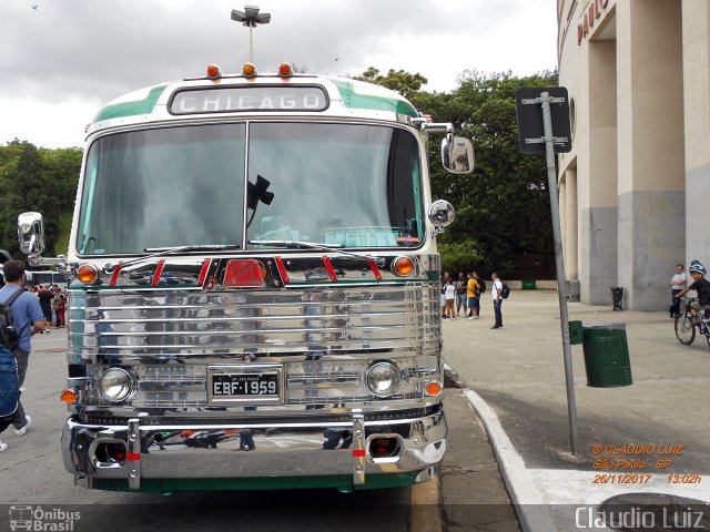 Ônibus Particulares 1959 na cidade de São Paulo, São Paulo, Brasil, por Claudio Luiz. Número da foto: #5582403.