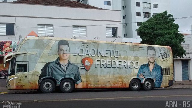 João Neto e Frederico 8364 na cidade de Erechim, Rio Grande do Sul, Brasil, por Alexandre Rodrigo. Número da foto: #5583068.