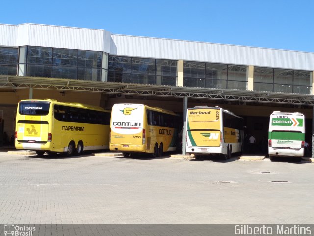 Empresa Gontijo de Transportes 14815 na cidade de Guarapari, Espírito Santo, Brasil, por Gilberto Martins. ID da foto: 5585780.