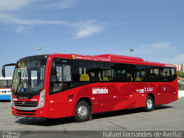 Auto Lotação Ingá 1.1.061 na cidade de Niterói, Rio de Janeiro, Brasil, por Rafael Fernandes de Avellar. ID da foto: 5588862.