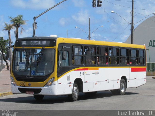 Empresa Metropolitana 610 na cidade de Recife, Pernambuco, Brasil, por Luiz Carlos de Santana. Número da foto: #5541230.