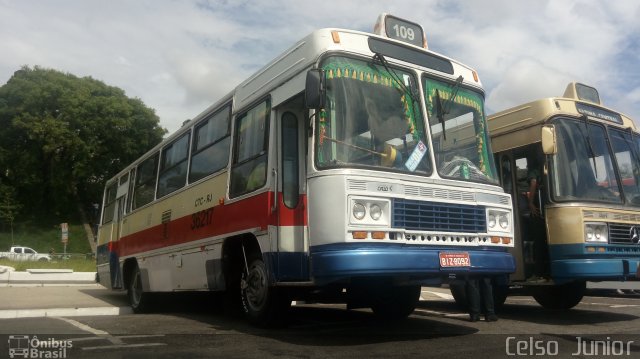 Ônibus Particulares 36217 na cidade de São Paulo, São Paulo, Brasil, por Celso  Junior. Número da foto: #5542121.