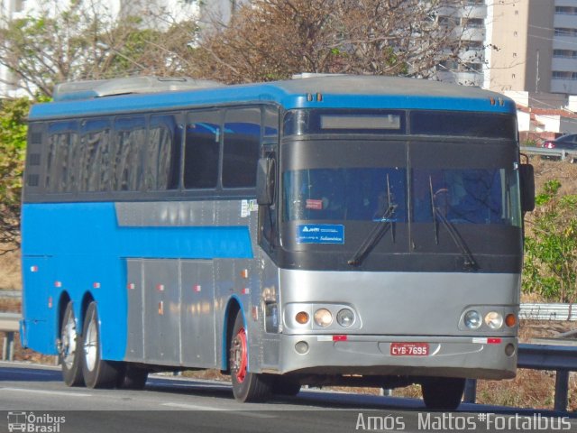 Ônibus Particulares 7695 na cidade de Fortaleza, Ceará, Brasil, por Amós  Mattos. ID da foto: 5541410.