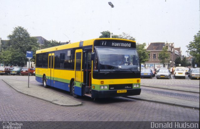VSL - Verenigd Streekvervoer Limburg 1-545 na cidade de Venlo, Limburg, Países Baixos, por Donald Hudson. Número da foto: #5590155.