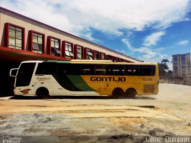 Empresa Gontijo de Transportes 12215 na cidade de Governador Valadares, Minas Gerais, Brasil, por Jaime  Quintino. ID da foto: 5590435.