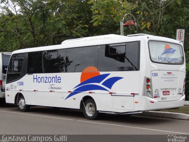Horizonte Turismo 1308 na cidade de Joinville, Santa Catarina, Brasil, por Gustavo Campos Gatti. Número da foto: #5592135.