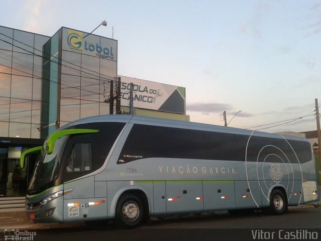 Viação Garcia 7586 na cidade de Praia Grande, São Paulo, Brasil, por Vitor Castilho. Número da foto: #5599541.