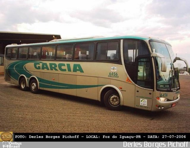 Viação Garcia 6456 na cidade de Foz do Iguaçu, Paraná, Brasil, por Derles Borges Pichoff. Número da foto: #5597531.