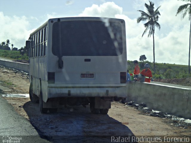 Ônibus Particulares KID0444 na cidade de Flexeiras, Alagoas, Brasil, por Rafael Rodrigues Forencio. Número da foto: #5597224.