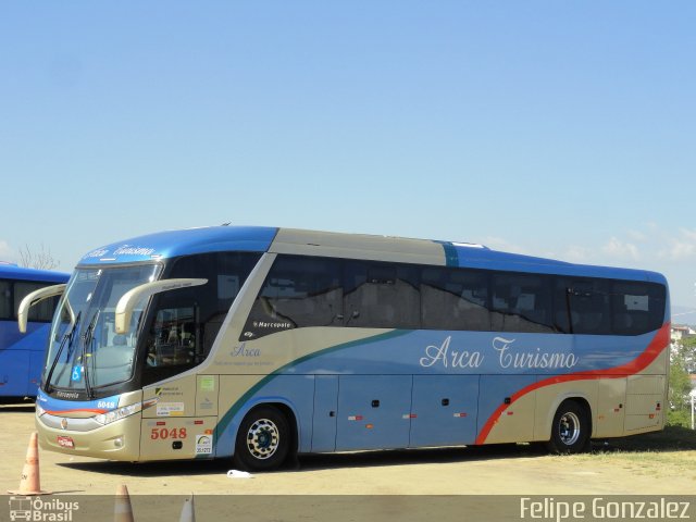 Arca Turismo 5048 na cidade de Cachoeira Paulista, São Paulo, Brasil, por Felipe Gonzalez. ID da foto: 5600926.