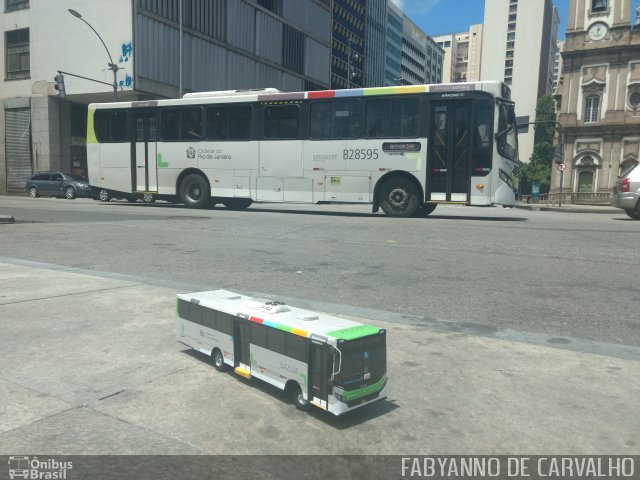 Viação Ideal B28595 na cidade de Rio de Janeiro, Rio de Janeiro, Brasil, por Fabiano Magalhaes. ID da foto: 5604171.