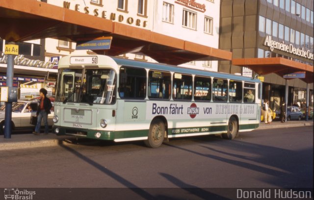 Stadtwerke Bonn Verkehrs-GmbH - SWBV 8005 na cidade de Bonn, North Rhine-Westphalia, Alemanha, por Donald Hudson. ID da foto: 5609717.