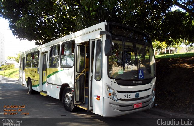 ABC Transportes Coletivos - Cidade de Caçapava 214 na cidade de Caçapava, São Paulo, Brasil, por Claudio Luiz. ID da foto: 5614688.