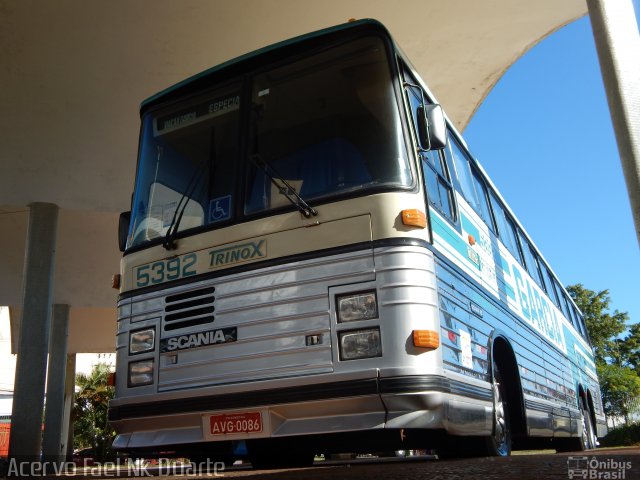 Viação Garcia 5392 na cidade de Londrina, Paraná, Brasil, por Raphael José da Silva. ID da foto: 5615720.