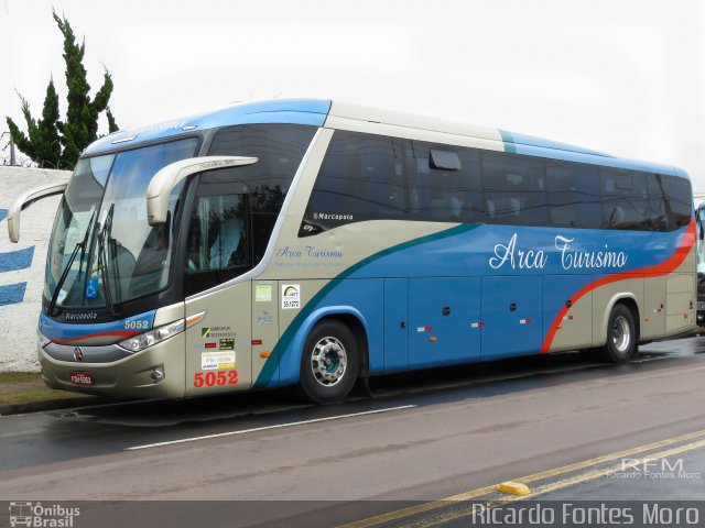 Arca Turismo 5052 na cidade de Curitiba, Paraná, Brasil, por Ricardo Fontes Moro. Número da foto: #5614652.