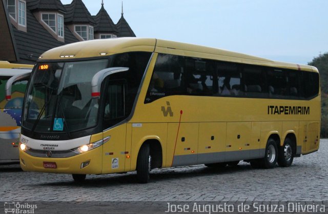 Viação Itapemirim 60517 na cidade de Queluz, São Paulo, Brasil, por José Augusto de Souza Oliveira. Número da foto: #5544159.