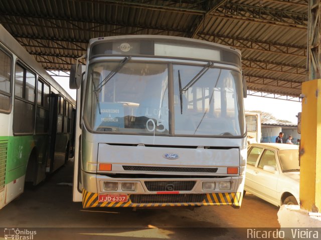 TCB - Sociedade de Transportes Coletivos de Brasília 9342 na cidade de Brasília, Distrito Federal, Brasil, por Ricardo Vieira. ID da foto: 5543231.