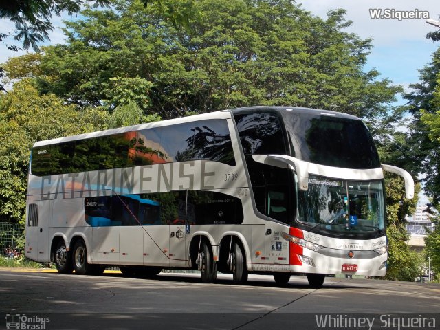 Auto Viação Catarinense 3739 na cidade de São Paulo, São Paulo, Brasil, por Whitiney Siqueira. ID da foto: 5617995.