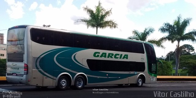 Viação Garcia 7976 na cidade de Londrina, Paraná, Brasil, por Vitor Castilho. Número da foto: #5617388.