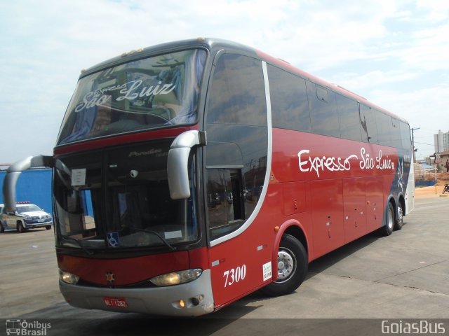 Expresso São Luiz 7300 na cidade de Goiânia, Goiás, Brasil, por Silas Gouvea. Número da foto: #5620071.