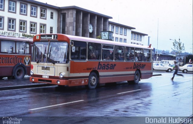 Stadtwerke Trier 38 na cidade de Trier, Rhineland-Palatinate, Alemanha, por Donald Hudson. Número da foto: #5620125.