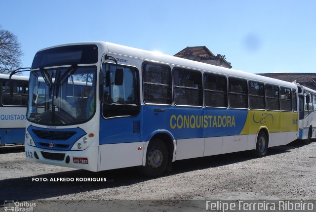 Viação Nossa Senhora Conquistadora 242 na cidade de Pelotas, Rio Grande do Sul, Brasil, por Felipe Ferreira Ribeiro. Número da foto: #5546537.