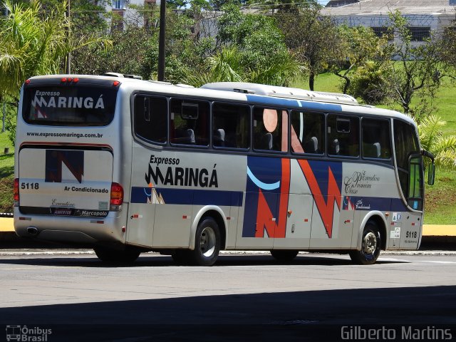 Expresso Maringá 5118 na cidade de Londrina, Paraná, Brasil, por Gilberto Martins. ID da foto: 5547409.