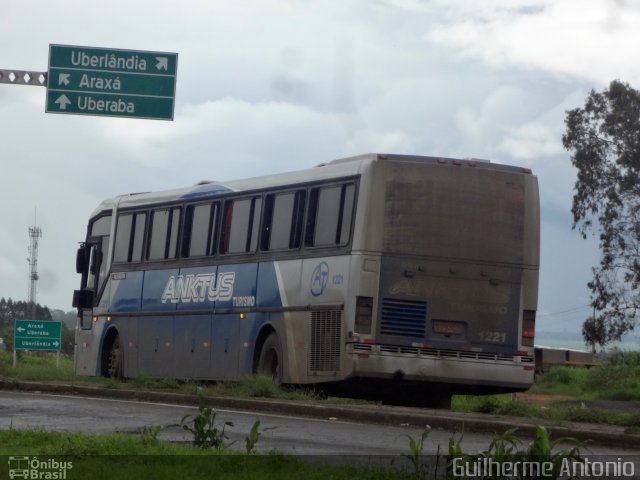 Anktus Turismo 1221 na cidade de Araxá, Minas Gerais, Brasil, por Guilherme Antonio. ID da foto: 5546928.