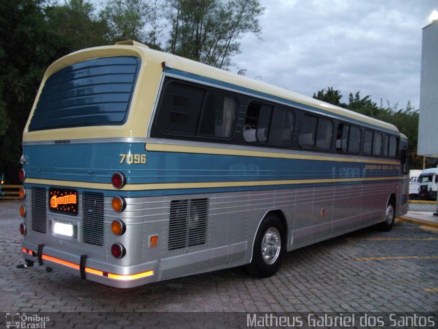 Ônibus Particulares 7096 na cidade de Louveira, São Paulo, Brasil, por Matheus Gabriel dos Santos. Número da foto: #5556874.
