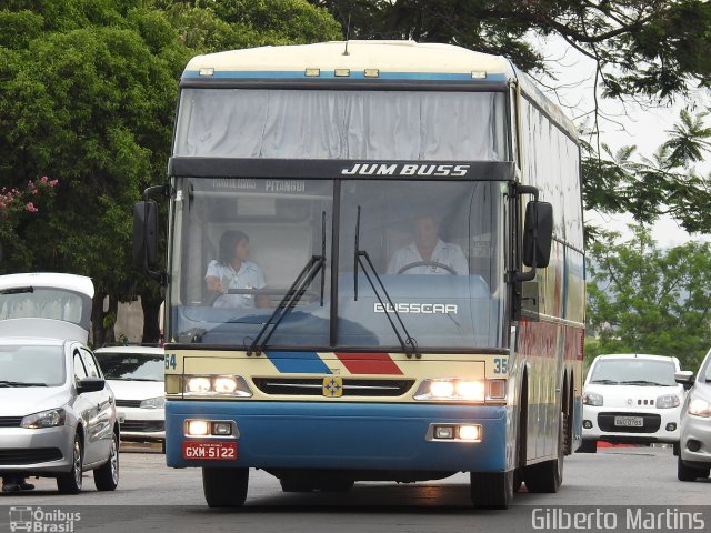 Santa Maria 354 na cidade de Pará de Minas, Minas Gerais, Brasil, por Gilberto Martins. Número da foto: #5558489.