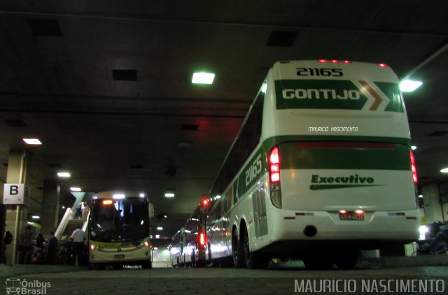 Empresa Gontijo de Transportes 21165 na cidade de Belo Horizonte, Minas Gerais, Brasil, por Maurício Nascimento. ID da foto: 5557839.