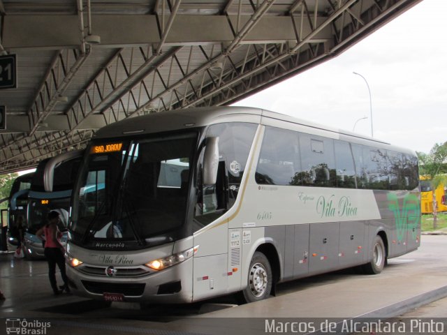 Expresso Vila Rica 6405 na cidade de Brasília, Distrito Federal, Brasil, por Marcos de Alcantara Pinto. Número da foto: #5559689.
