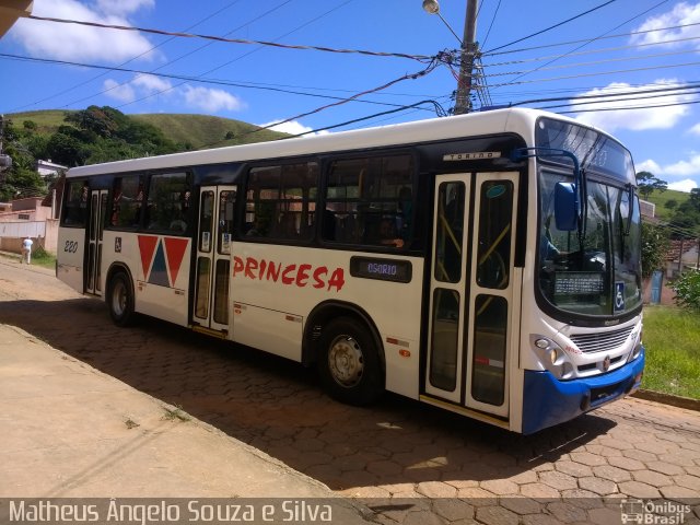 Viação Princesa da Serra 220 na cidade de Valença, Rio de Janeiro, Brasil, por Matheus Ângelo Souza e Silva. Número da foto: #4831348.