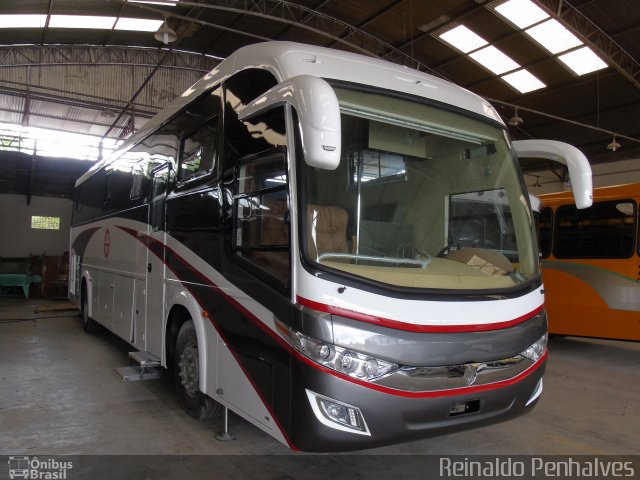 Motorhomes 2203 na cidade de Colombo, Paraná, Brasil, por Reinaldo Penha. Número da foto: #4829360.