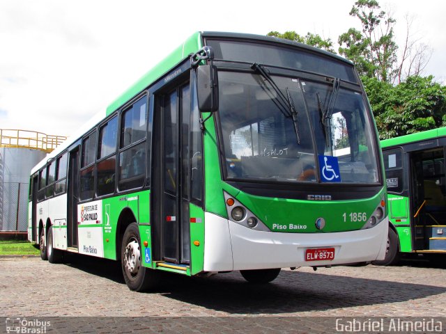 Viação Santa Brígida 1 1856 na cidade de São Paulo, São Paulo, Brasil, por Gabriel Almeida. ID da foto: 4833084.