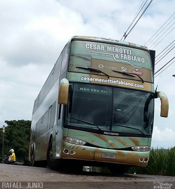 César Menotti e Fabiano 4097 na cidade de Patos de Minas, Minas Gerais, Brasil, por RAFAEL  JUNIO FONSECA. Número da foto: #4832475.