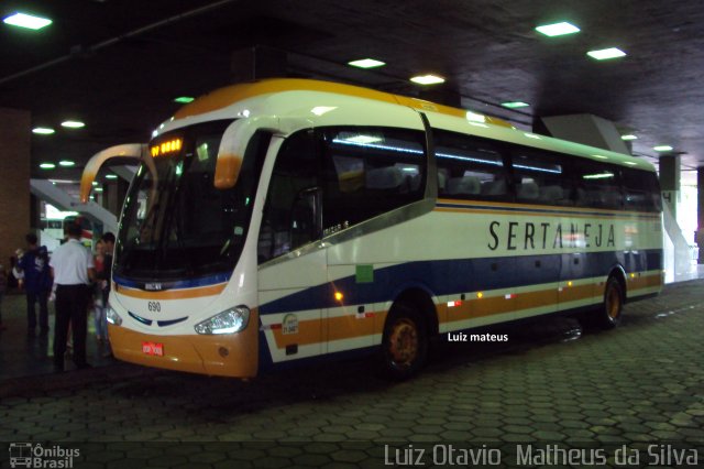 Viação Sertaneja 690 na cidade de Belo Horizonte, Minas Gerais, Brasil, por Luiz Otavio Matheus da Silva. ID da foto: 4832985.