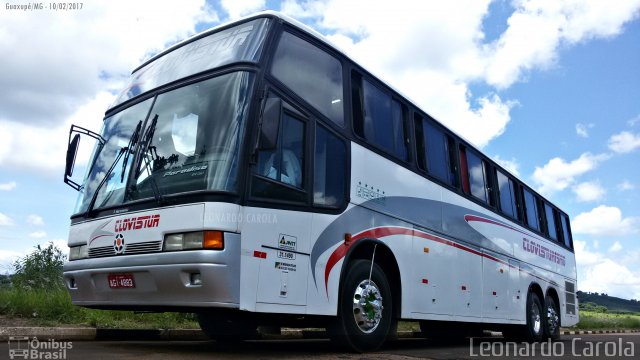 Clovis Turismo 8888 na cidade de Guaxupé, Minas Gerais, Brasil, por Leonardo Carola. ID da foto: 4832137.