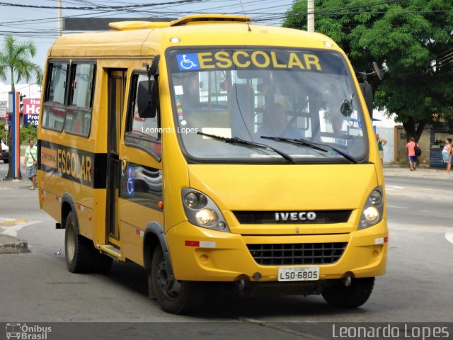 Escolares 6805 na cidade de Itaguaí, Rio de Janeiro, Brasil, por Leonardo Lopes. ID da foto: 4831734.