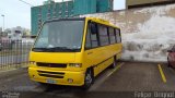 Ônibus Particulares 300 na cidade de Porto Alegre, Rio Grande do Sul, Brasil, por Felipe  Brignol. Número da foto: #4832352.