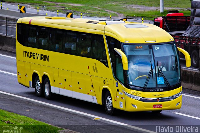 Viação Itapemirim 60821 na cidade de Resende, Rio de Janeiro, Brasil, por Flávio Oliveira. Número da foto: #4842084.