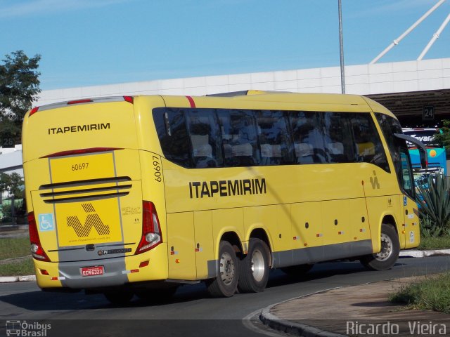 Viação Itapemirim 60697 na cidade de Brasília, Distrito Federal, Brasil, por Ricardo Vieira. Número da foto: #4841796.