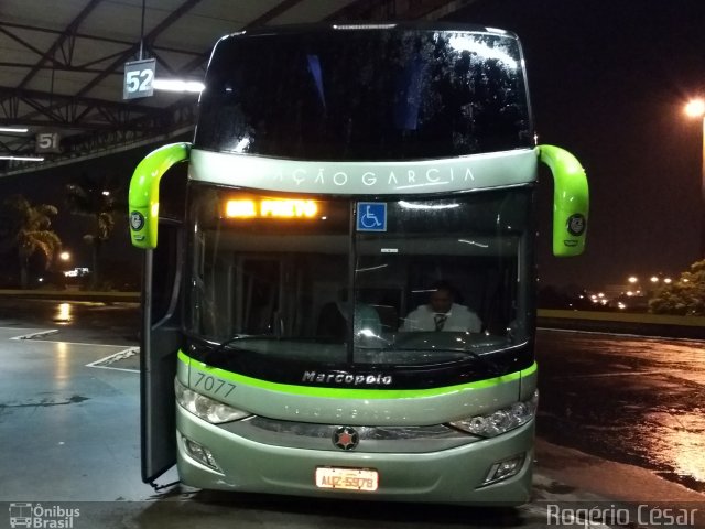 Viação Garcia 7077 na cidade de Londrina, Paraná, Brasil, por Rogério César. Número da foto: #4845448.
